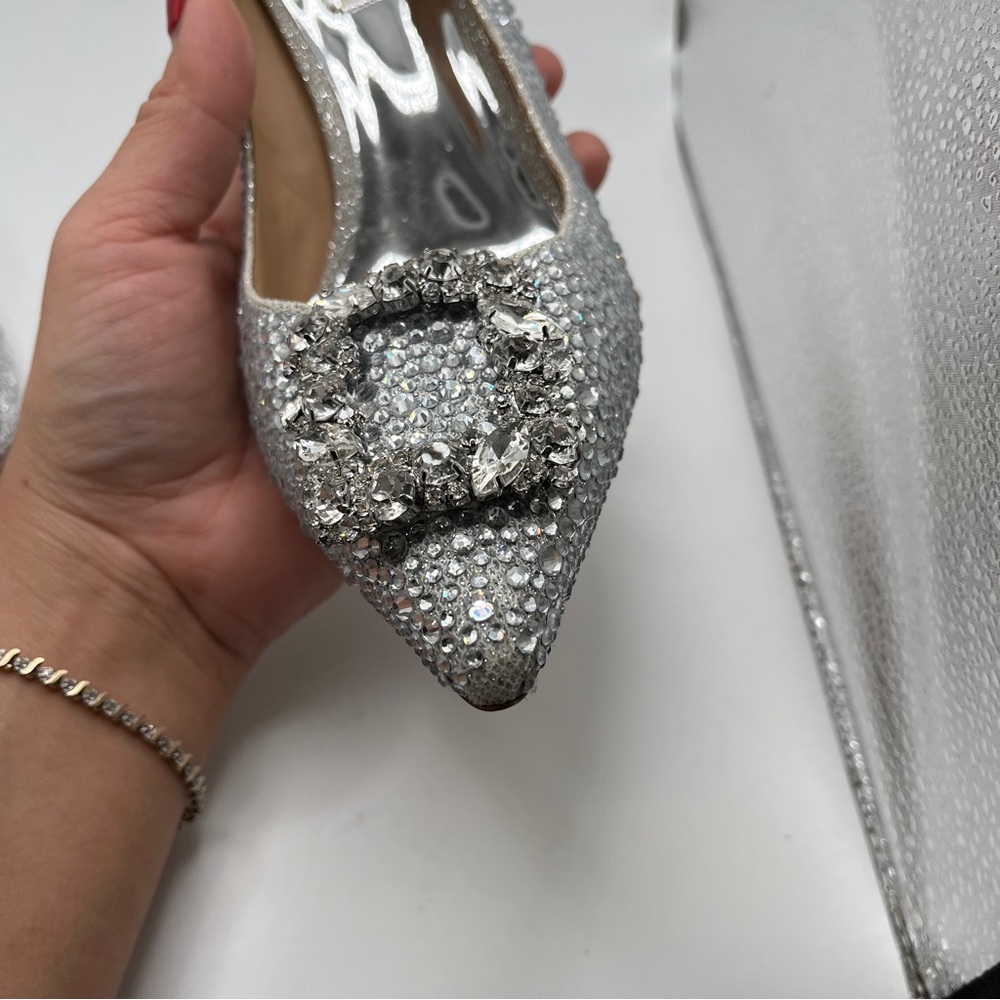 NWOB Badgley Mischka Women's Cher II Shop size 8 all blinged out pumps heels - Picture 10 of 11